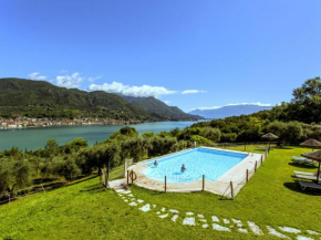 Гостиница Garda Lake nice residence with panorama pool  Сало